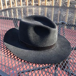 Gladys Tamez Millinery Size small handmade hat 🎩